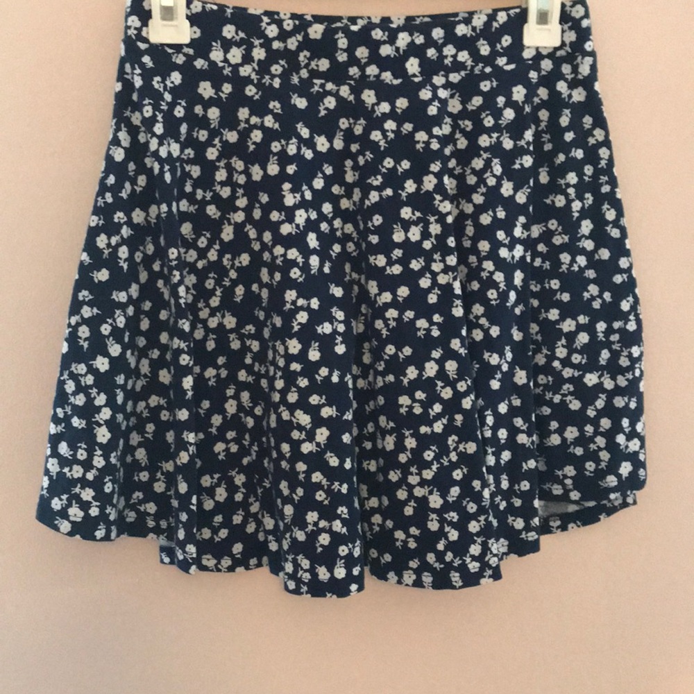 High-wasted Skirt